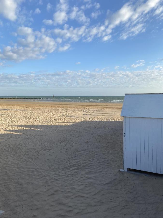 Super Appartement Cosy, Parking Prive Courseulles-sur-Mer Eksteriør billede